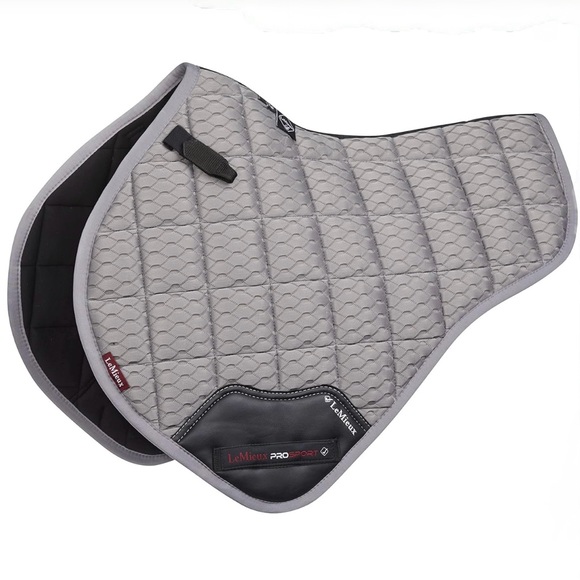 LeMieux CC Carbon Mesh Saddle Pad Grey Large – Excellent! Hard To Find! - Picture 1 of 6